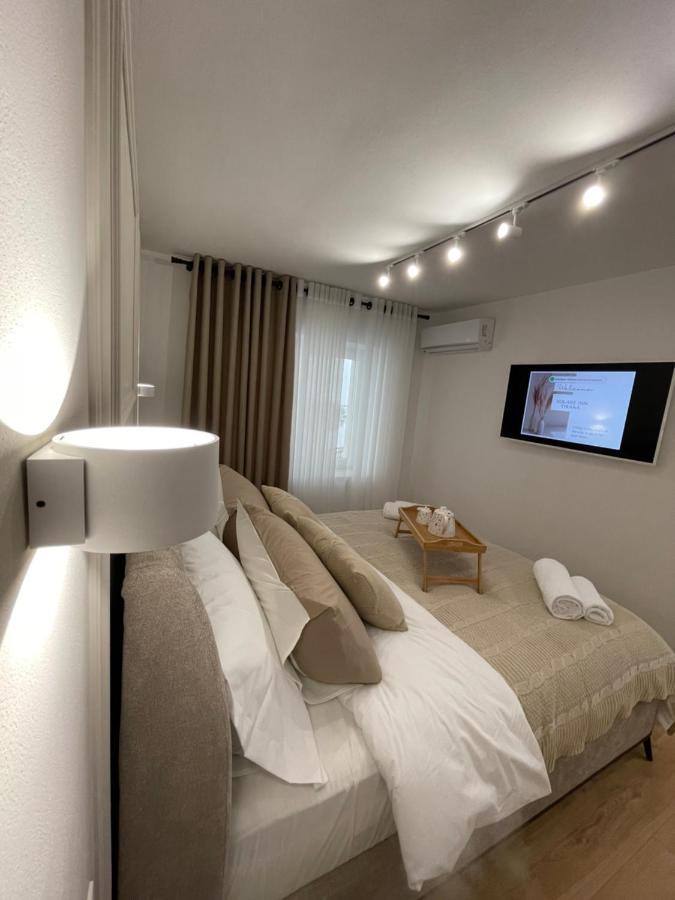 Square Inn Tirana City Center Zewnętrze zdjęcie